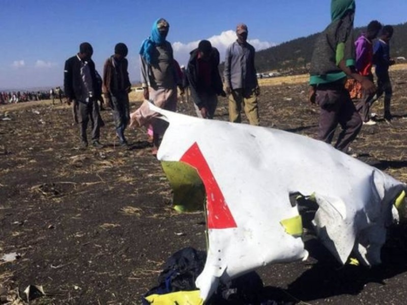Avionazo en Etiopía; más de 150 muertos