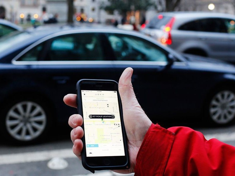 Ayuntamiento alerta ante UBER Piratas