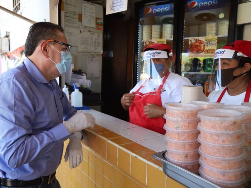 Ayuntamiento de BADEBA entrega caretas a trabajadores