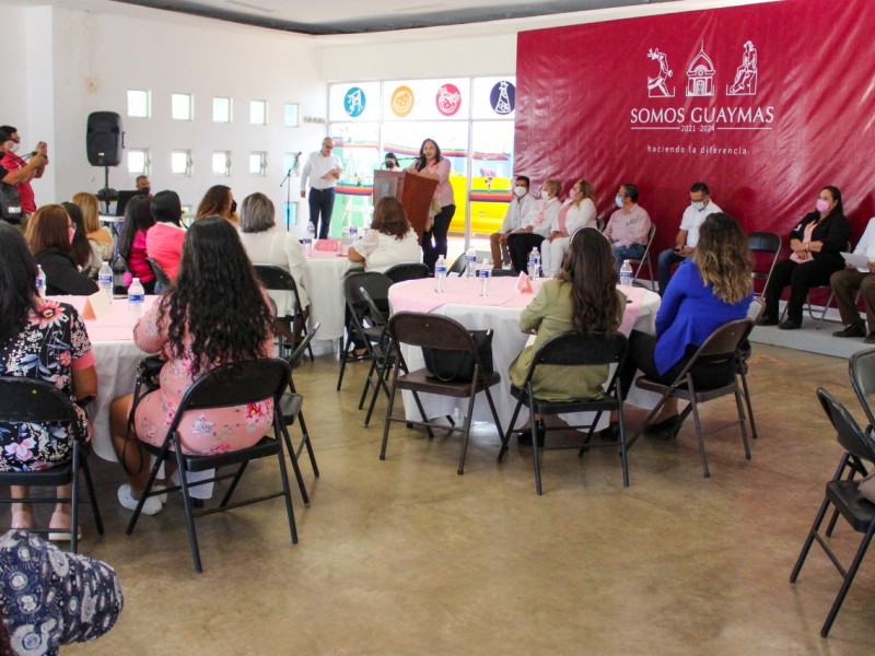 Ayuntamiento de Guaymas realiza actividades por mes rosa