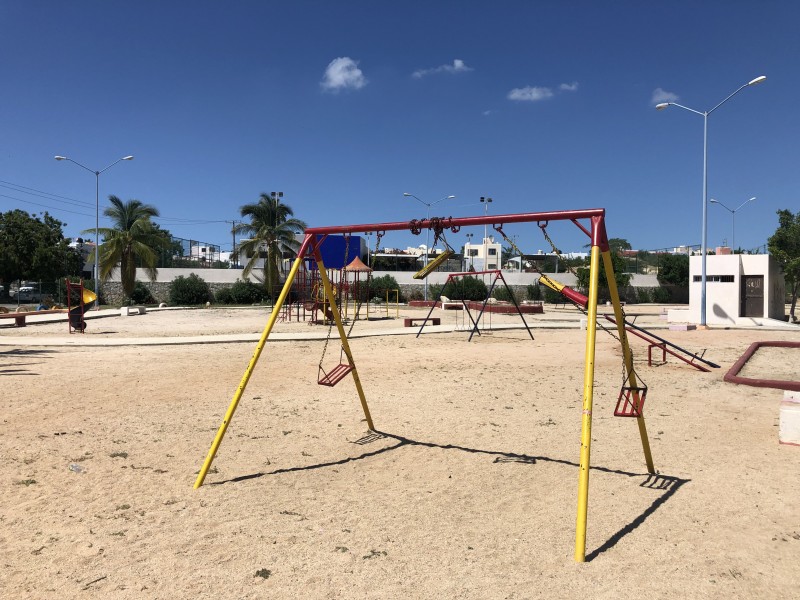 Ayuntamiento de Los Cabos inició rehabilitación de 200 parques