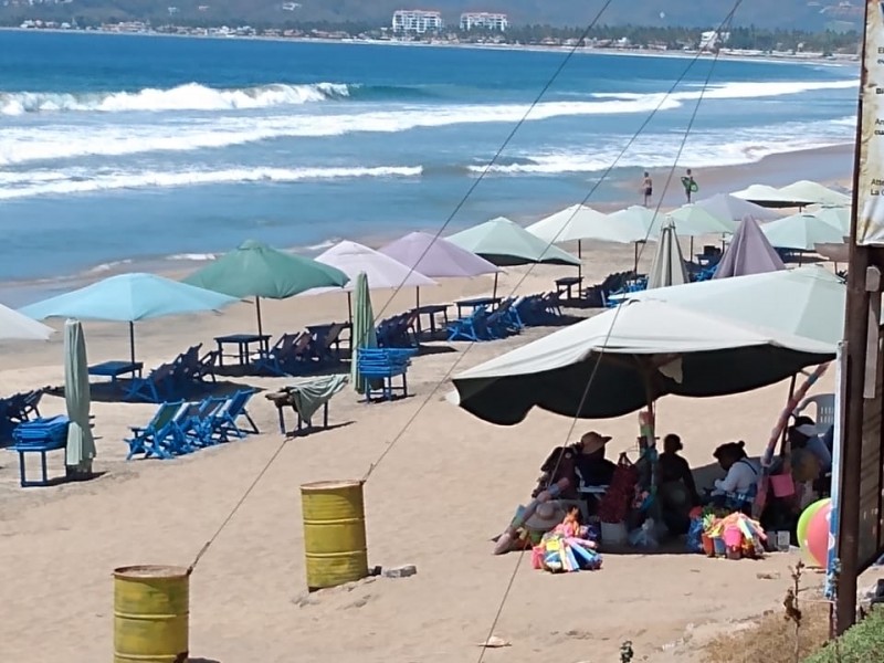 Ayuntamiento de Manzanillo, sin facultad legal para cerrar playas