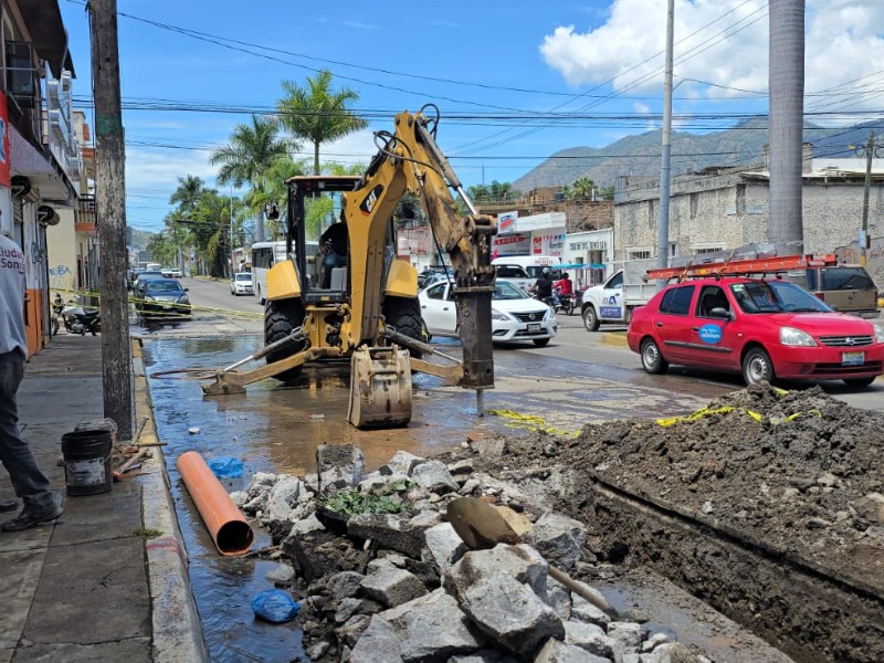 Drenaje abandonado por años en Tepic; comienzan trabajos de reparación y modernización