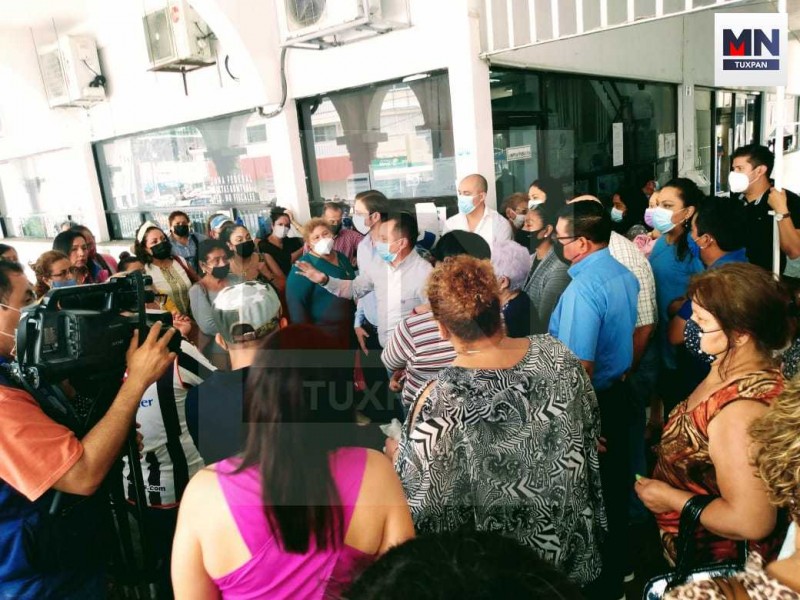 Ayuntamiento de Tuxpan incumplió pagos de retroactivo a personal sindicalizado
