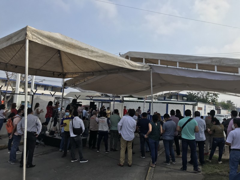 Ayuntamiento de Veracruz realiza evento pese a pandemia