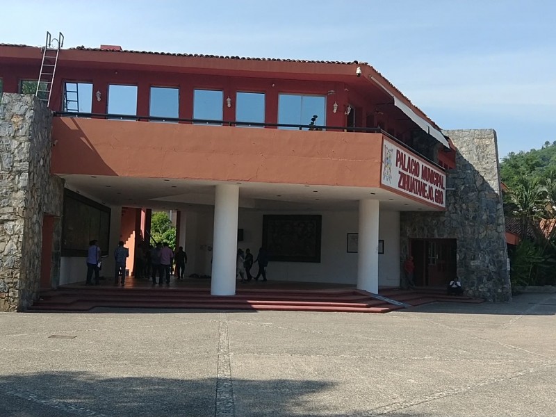 Ayuntamiento de Zihuatanejo sancionado por irregularidades en transparencia
