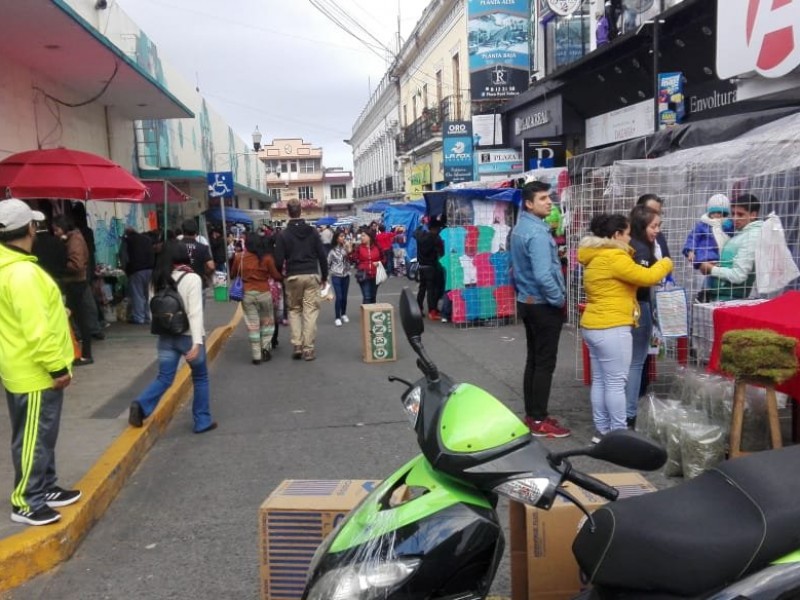 Ayuntamiento permitirá instalación de vendedores para fiestas decembrinas