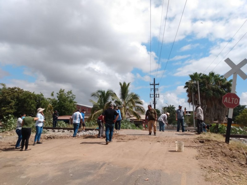 Ayuntamiento se deslinda de obras en vialidad de Bacurimí