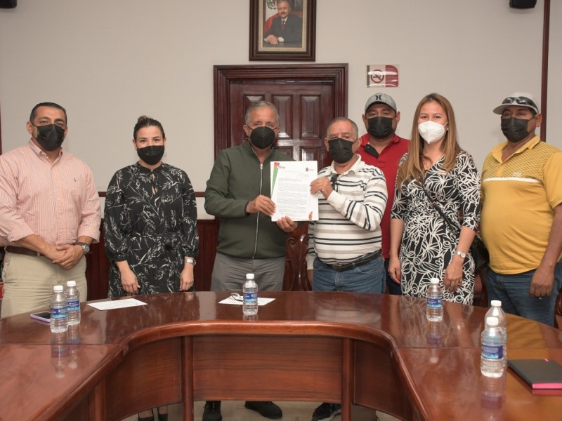 AYUTNAMIENTO DE CUALIACÁN ENTREGA CARTA DE ANUENCIA A PEPENADORES