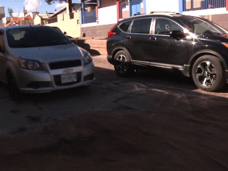 Bache en avenida tecnológico