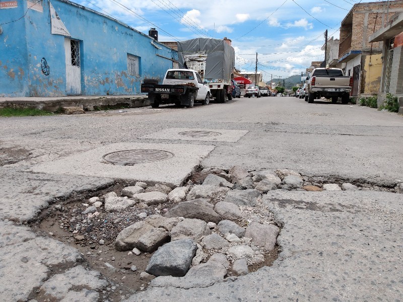 Bache en Calle Trabajo, cumple dos años