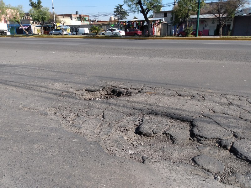 Bache profundo en Avenida Adolfo López Mateos