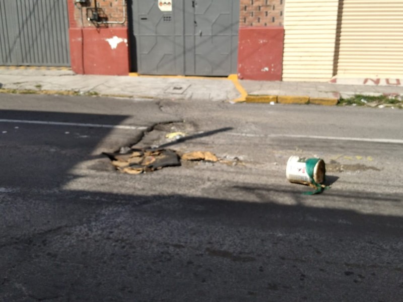 Bache provoca accidentes en colonia Santa María