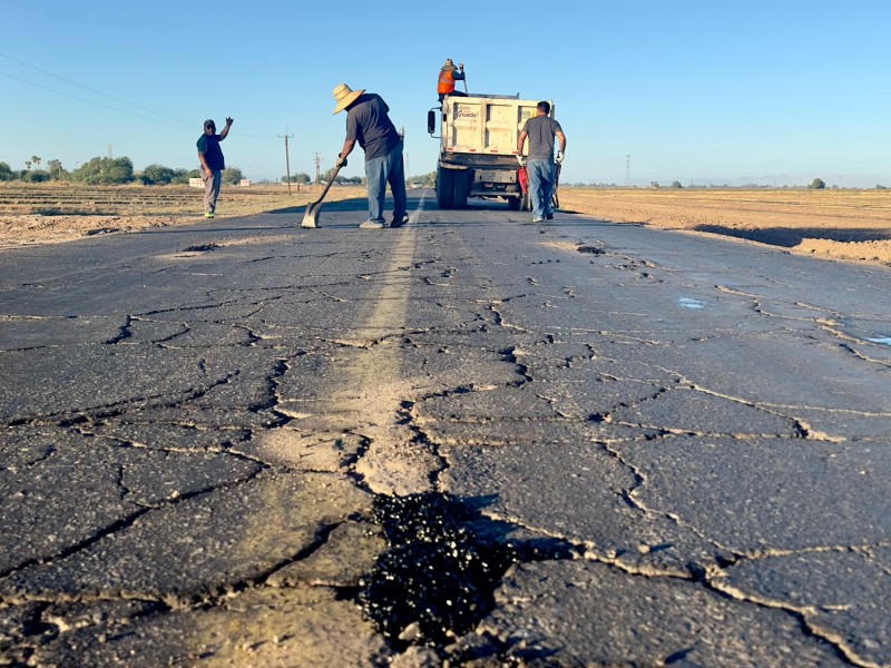 Bachea Obras Públicas carretera a La Grullita