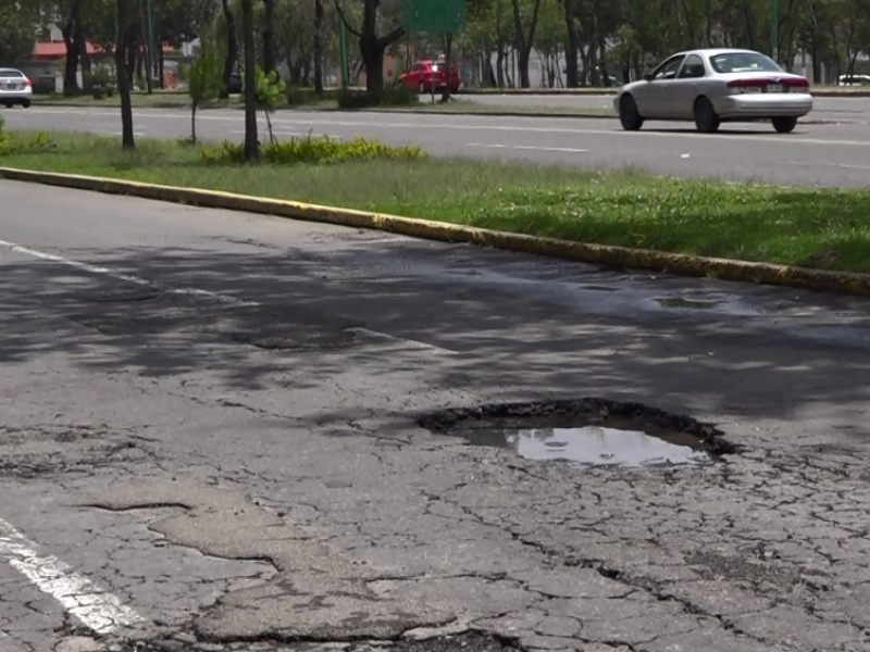 Incrementan baches alrededor de Ciudad Universitaria UAEMéx