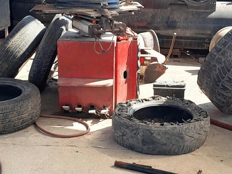 Baches en La Paz elevan 70% servicios en llanteras