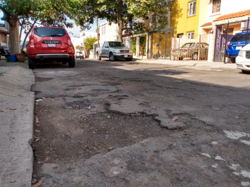 Baches en Zapopan Provocan Descontento.