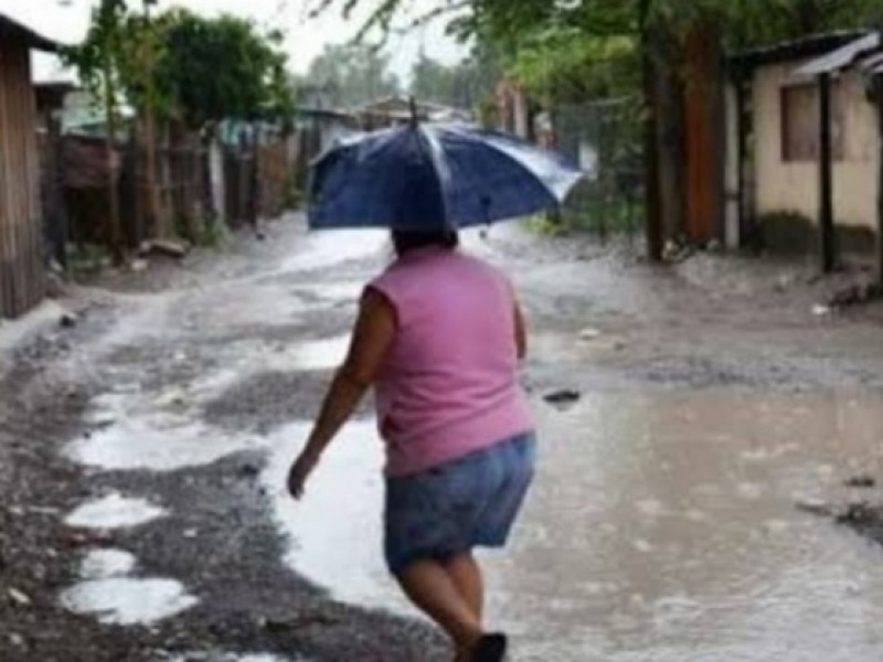 Baja alertamiento por lluvias, no obstante estas dejan daños