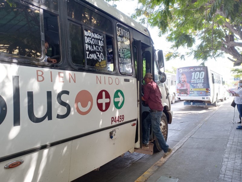 Puentes escolares le pega fuerte al transporte urbano