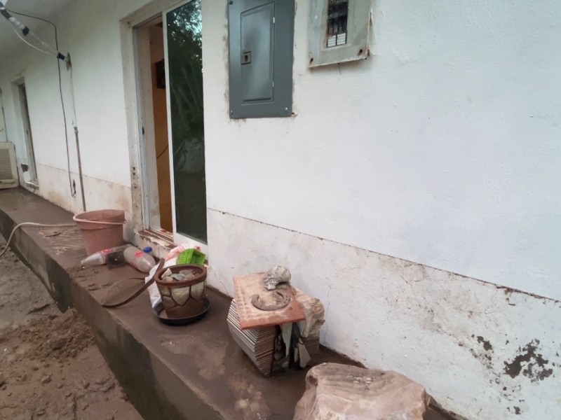 Baja el nivel del arroyo Cuatro Vientos; 17 viviendas resultaron afectadas