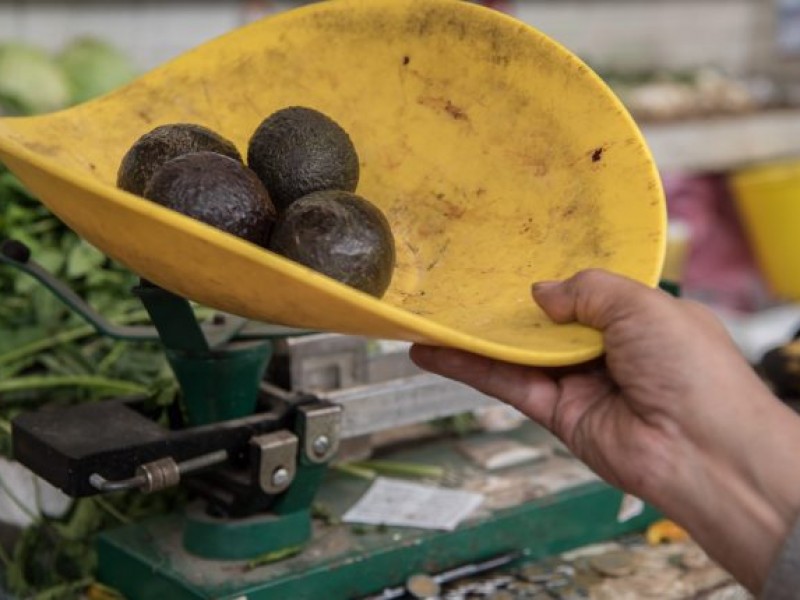 Baja el precio del aguacate y el huevo