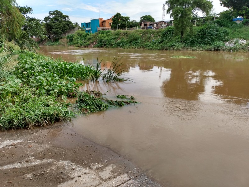 Baja en nivel del río en Juchitán