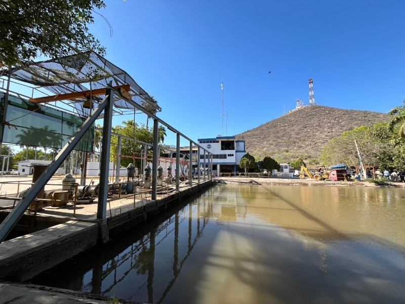 Baja presión y suspensión temporal de agua este martes en Los Mochis