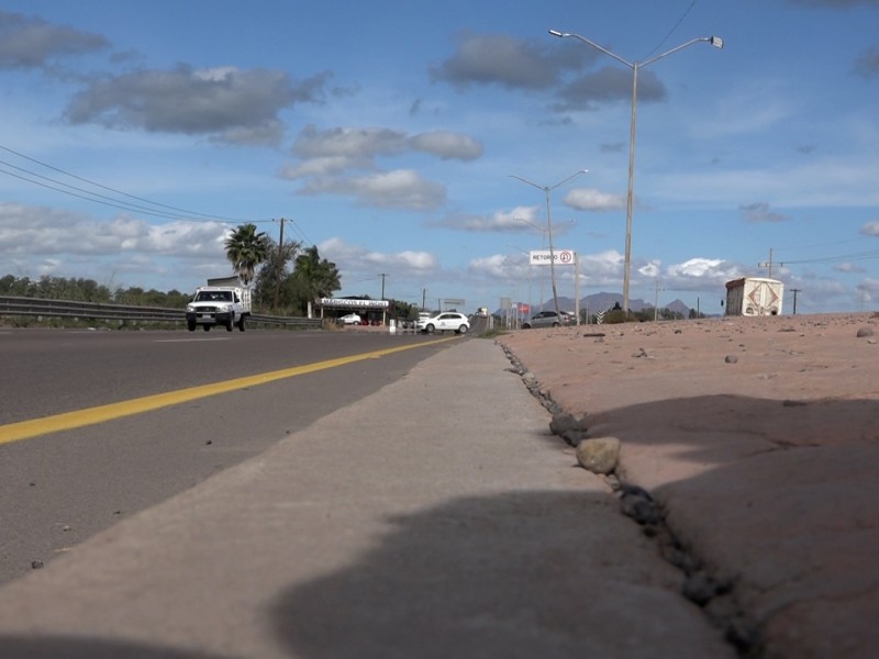 Aumentan cancelaciones de viaje a Sinaloa por extorsiones en carreteras
