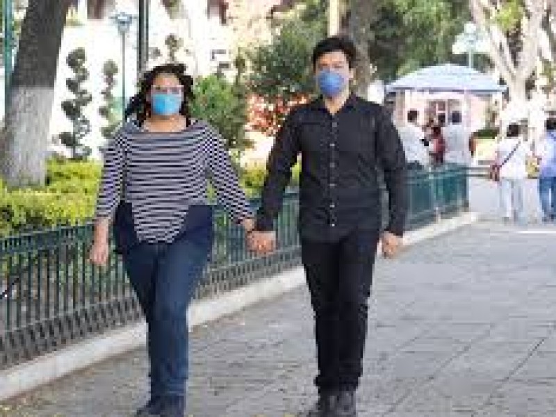 Bajan los contagios por COVID-19 en Puebla