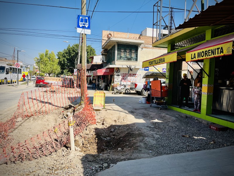 Bajan ventas por obra inconclusa