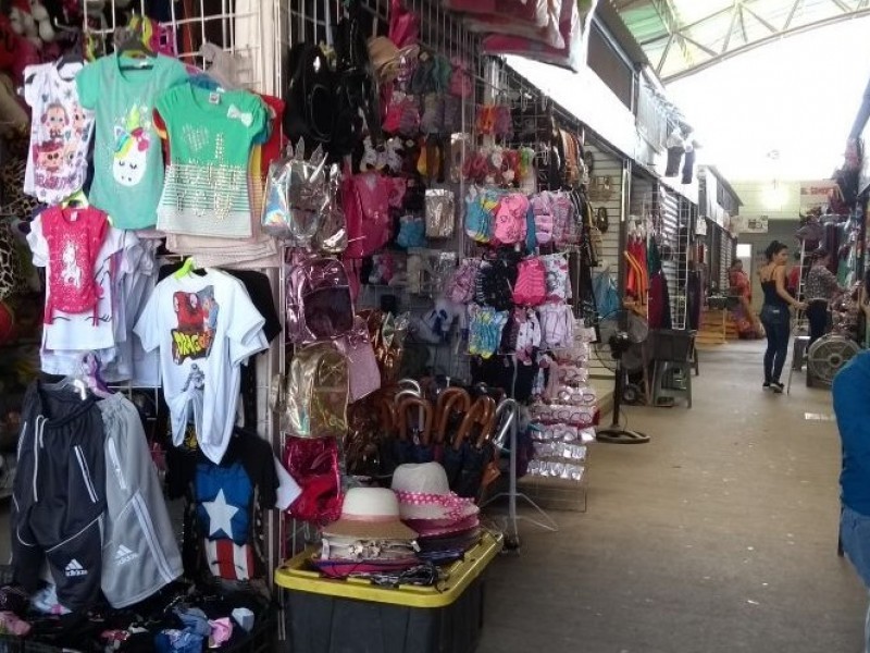 Bajas ventas ante el día del niño, reportan comerciantes