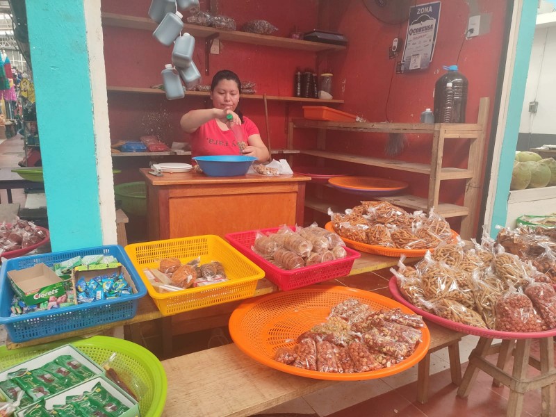 Bajas ventas en el mercado Rodríguez Cano de Tuxpan