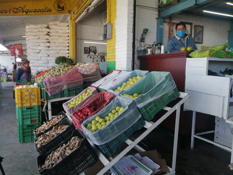 Bajas ventas en la Central de Abastos