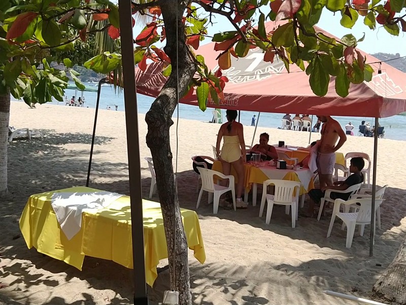 Bajas ventas reportan restaurantes en Paseo del Pescador