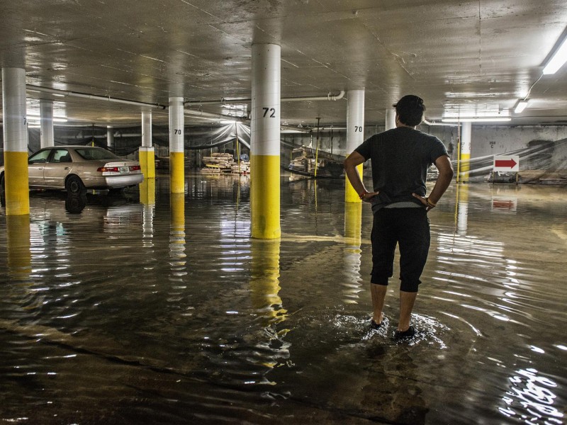 Bajo el agua el centro financiero de Miami