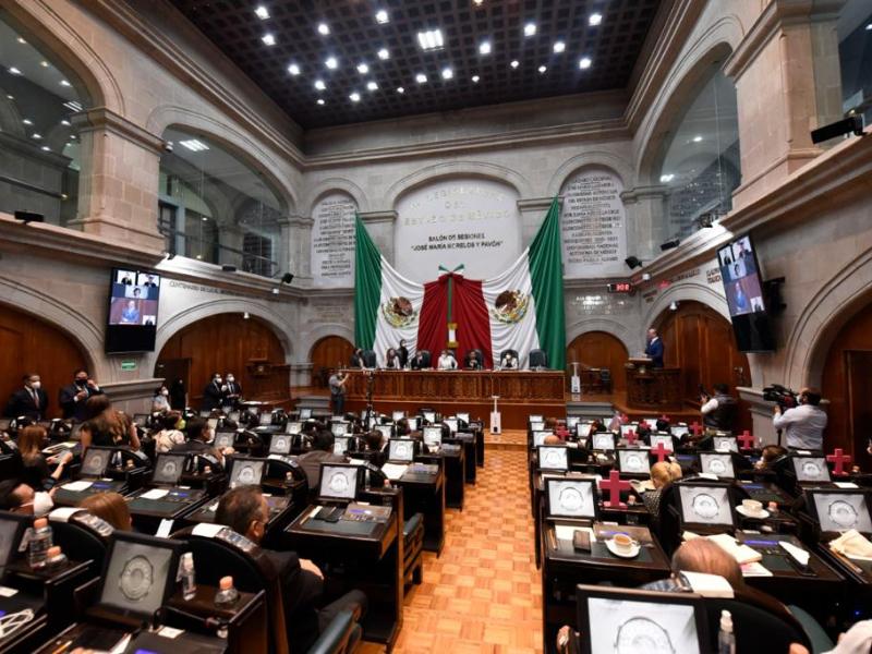 Bajo nivel de preparación en la política mexiquense