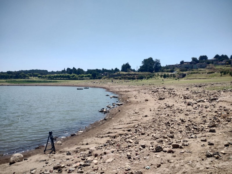Bajos niveles en presa de Villa Victoria Preocupante