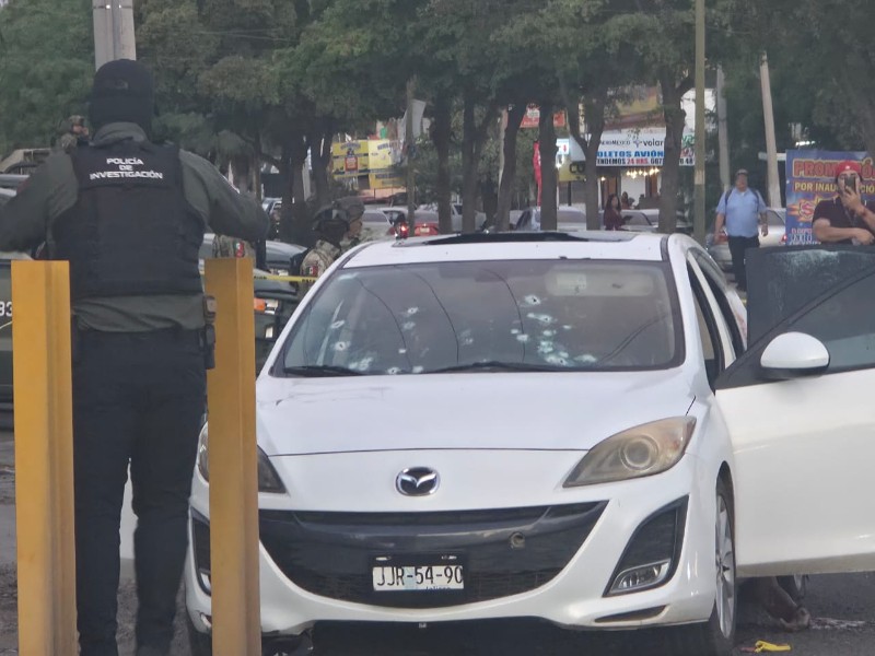 Bala perdida hiere a mujer en camión tras ataque en Culiacán | Meganoticias
