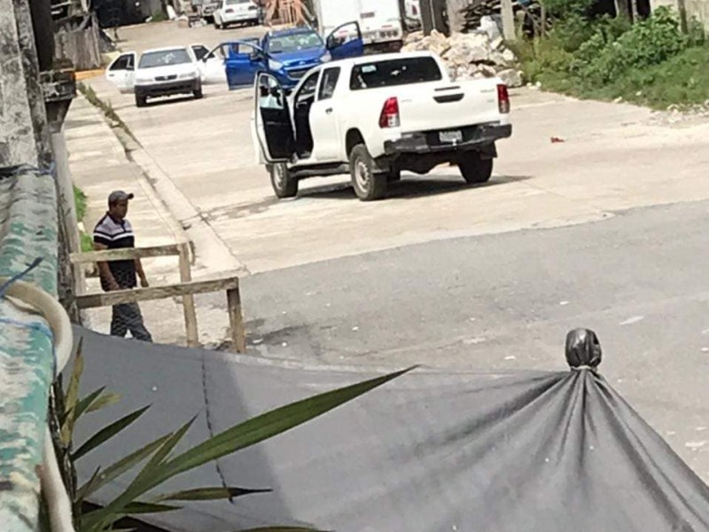 Balacera deja un muerto y un herido en Coscomatepec