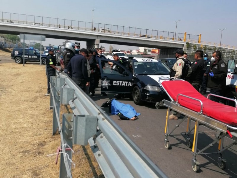 Balacera deja un policía muerto en la México-Pachuca