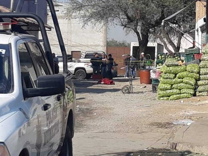 Balacera en Central de Abasto de Guanajuato deja 2 muertos