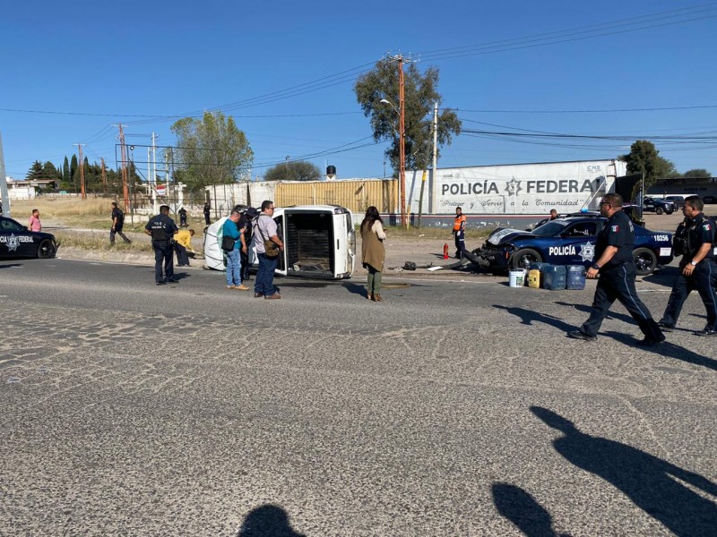 Balacera en Lagos termina con un policía muerto