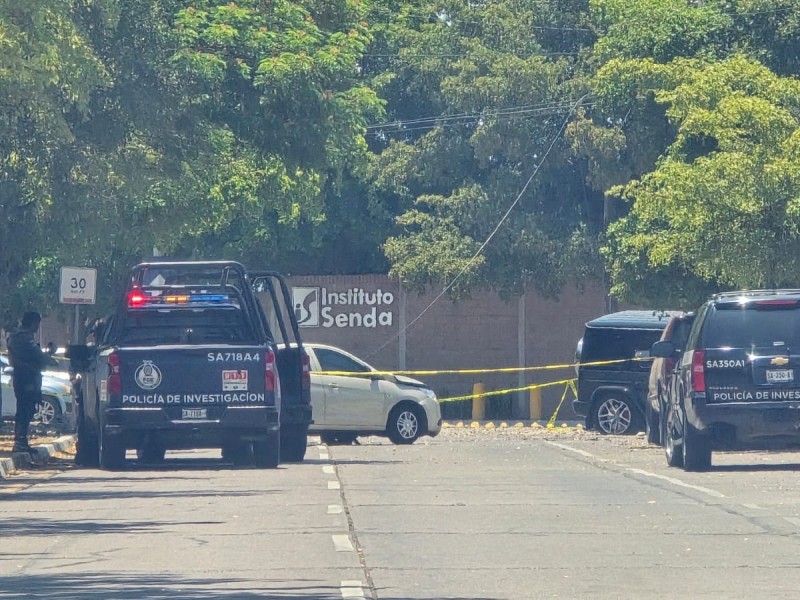 Balacera en Las Quintas deja un muerto y varios daños