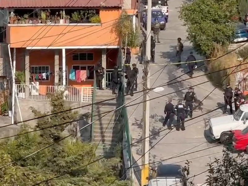 Balacera en Naucalpan deja un policía muerto