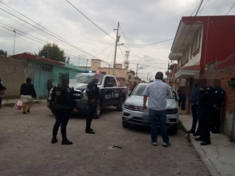 Balacera y persecución en Camino Real