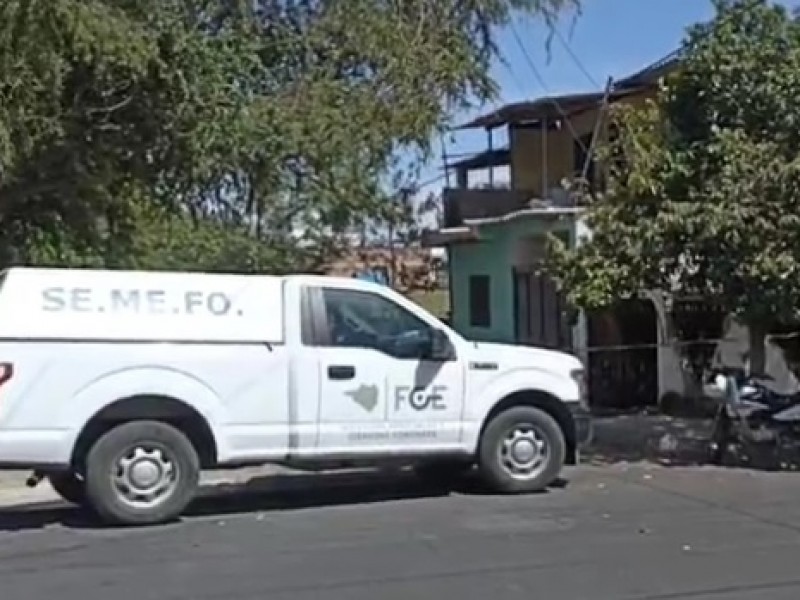 Balean a mujer en la colonia Lázaro Cárdenas, Colima