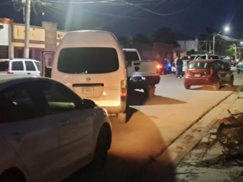 Balean a presunto narcomenudista en Haciendas Lirios