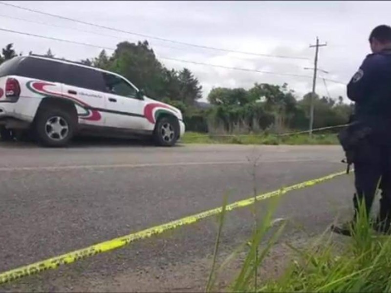 Balean camioneta de candidato del PRI en Trinitaria