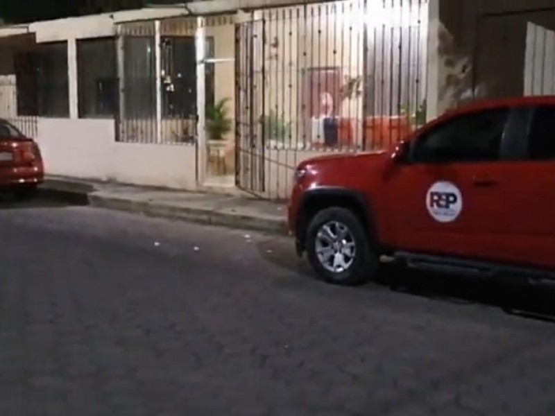 Balean casa de candidato en Tlapacoyan