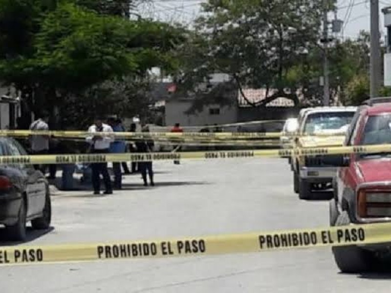 Balean dos personas en La Zacatecana